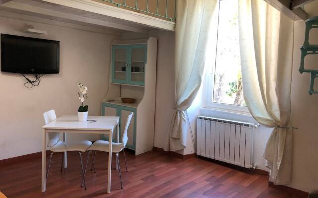 Ciclamino Apartment in Rome