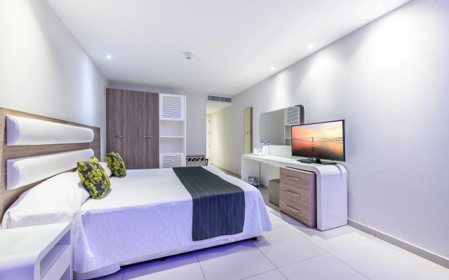 Tasia Maris Sands - Adults Only