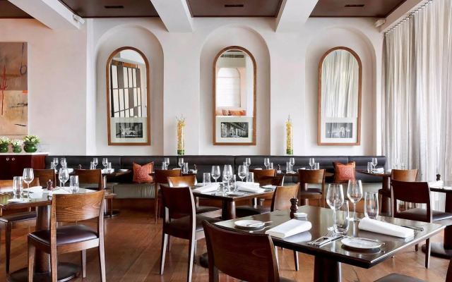 Hotel Lindrum Melbourne MGallery by Sofitel
