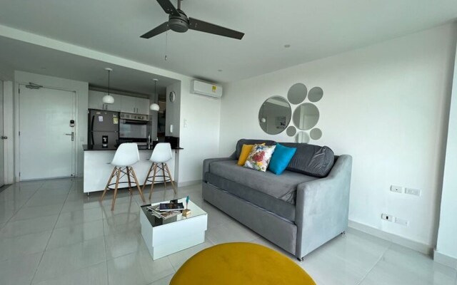 1m3-4 Beachfront Apartment With Air Conditioning And Wifi