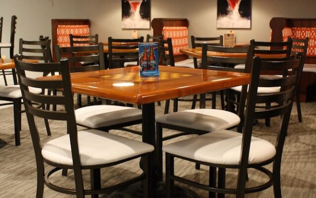 Schoenbrunn Inn & Suites