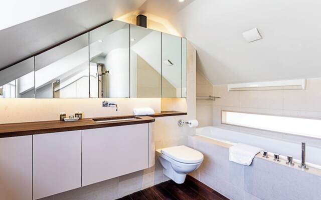 Lavish Mews House - Notting Hill