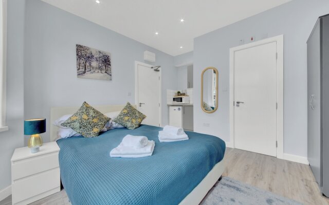 Cozy Serviced Ensuite In West Drayton London TW7