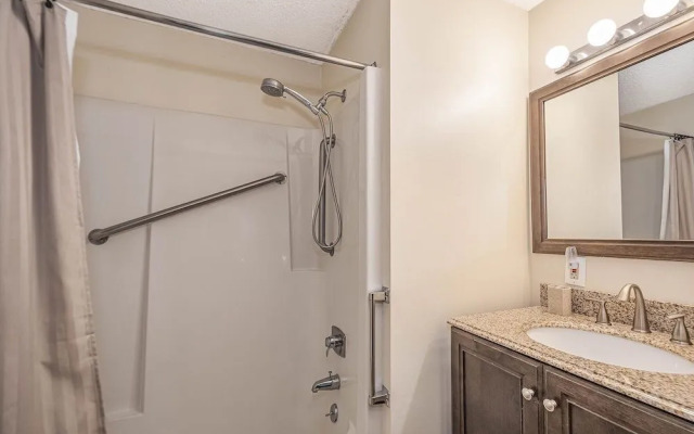 Four Hooppole South G6