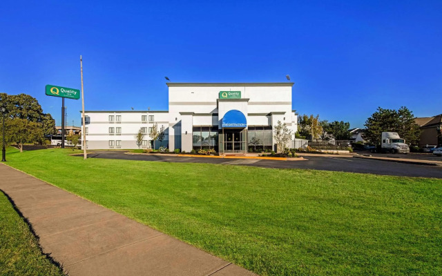Quality Inn Merriam - Kansas City