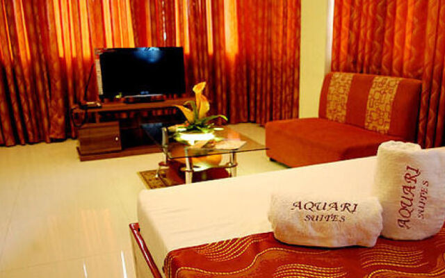 Aquari Travelers Suites