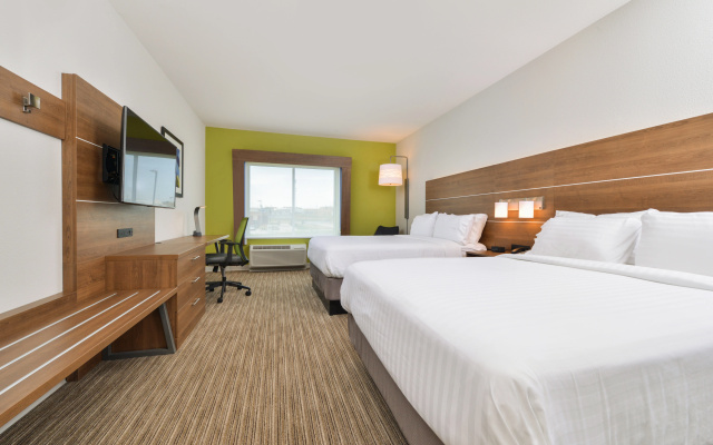 Holiday Inn Express & Suites Chadron by IHG