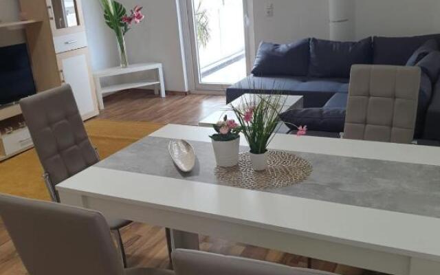 Eddy's Sunshine Appartement