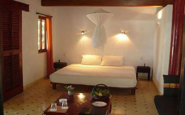 Le Domaine De Tam Hai Resort