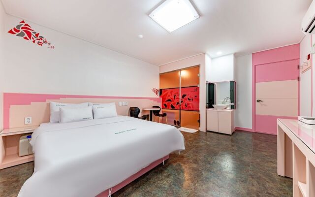 Sacheon Hotel Picnic