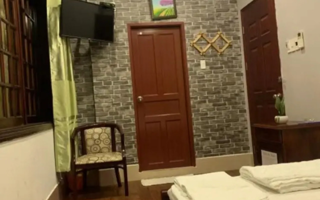 Thuy Ha Hotel