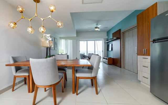 Outstanding 1 Bedroom Apartment Ocean View D