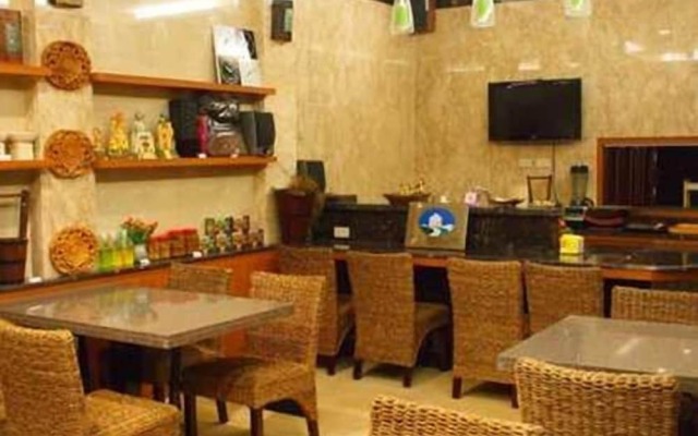 Palm Island Hostel