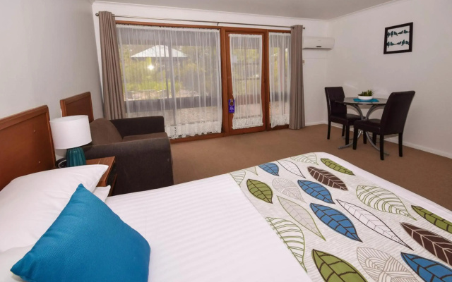 River Country Inn
