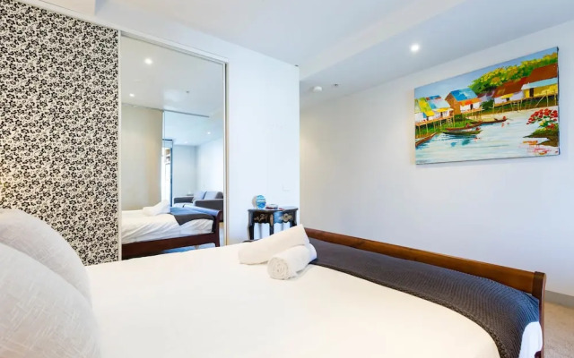 Leila, 1BDR Melbourne Apartment