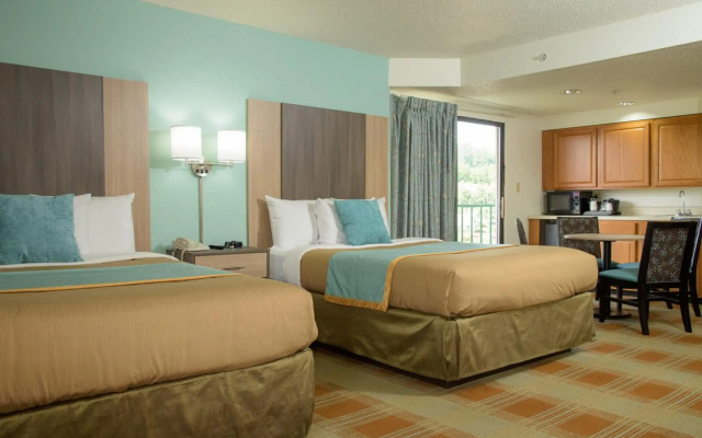 Pigeon River Inn