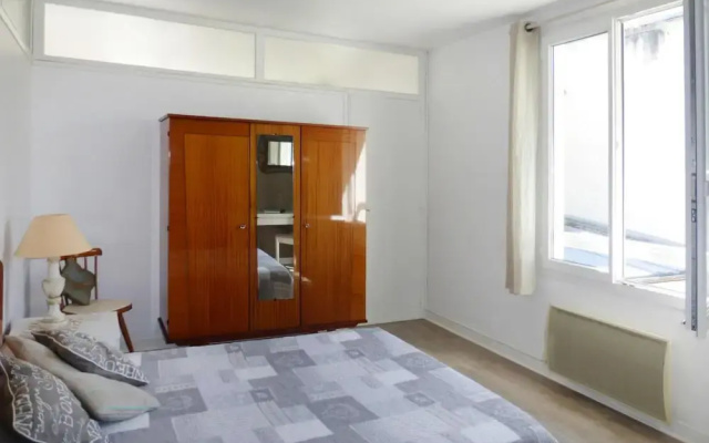 Apartment by Sandy Beach in Arromanches