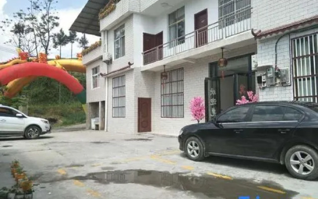 Where to Stay in Yunxia Tea House