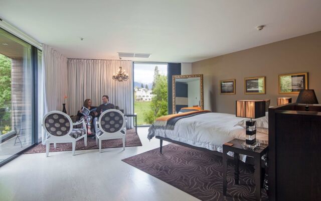 Queenstown Park Boutique Hotel