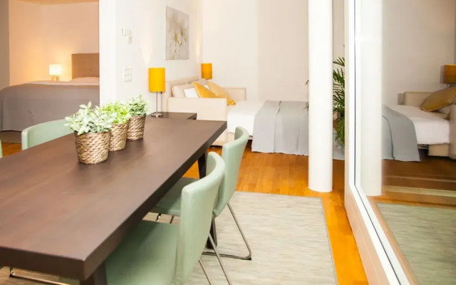 Penthouse Apartments Lakeside