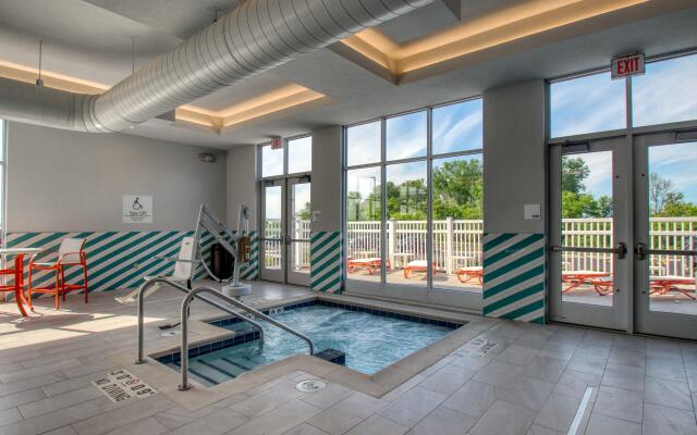 Holiday Inn - Appleton, an IHG Hotel