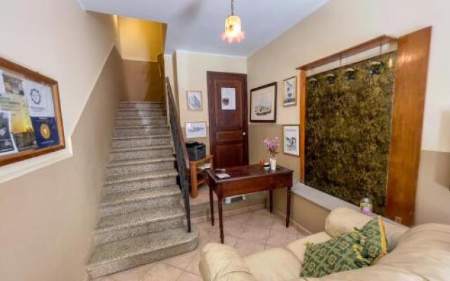 La cura Dolmen House