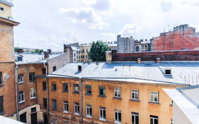 SuperHostel on Mayakovskogo 27