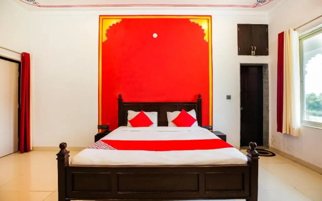 Hotel Shree Daulatgarh by OYO Rooms