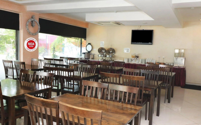 Veenai Hotel