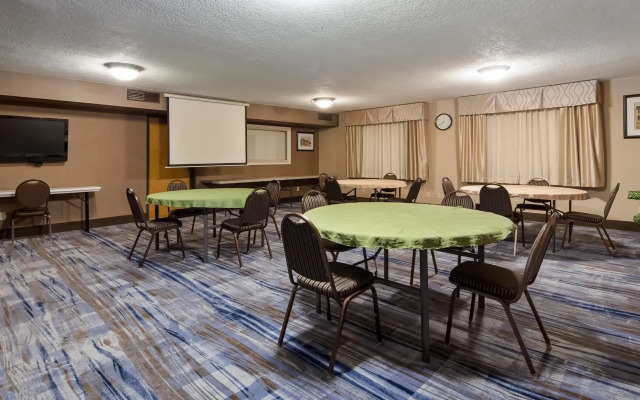 Best Western On The River