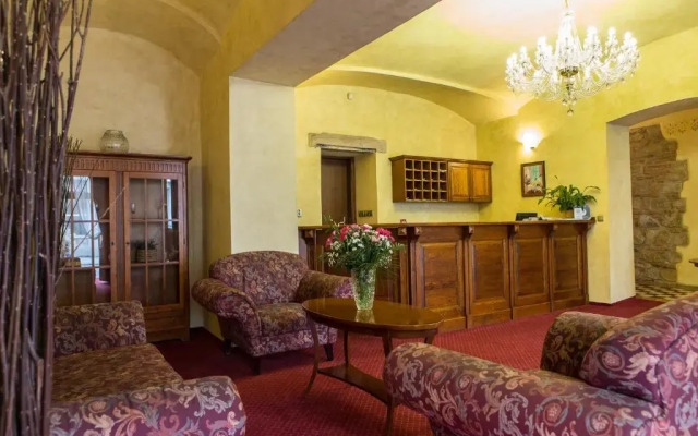 Hotel Rous
