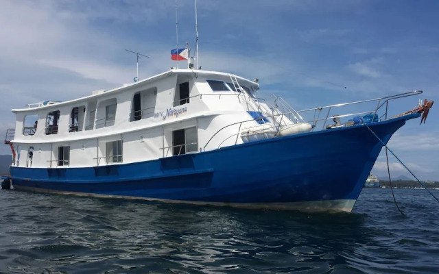 El Nido Ocean Suite Floating Hotel