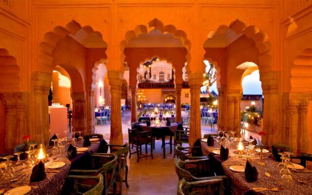 Neemrana Fort-Palace