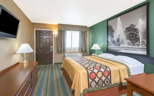 Super 8 by Wyndham Greencastle