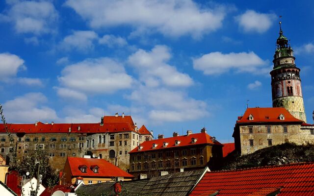 Castle View Apartments