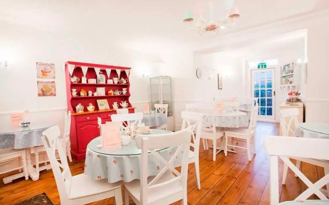 Number 61 Guest House and Tea Room