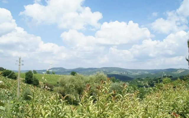 Apartment in Chianti With Shared Pool