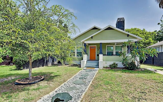 305whaya 3 Bedroom Home