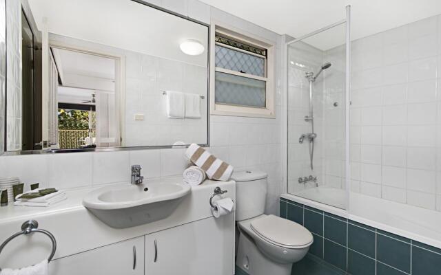 Port Douglas Apartments - Adults Only Oasis