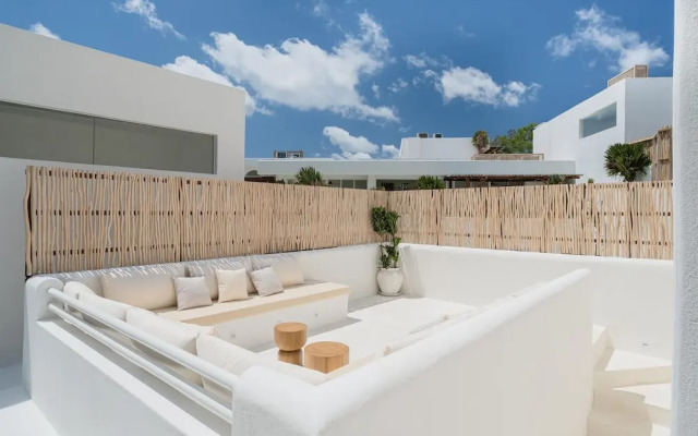 Mazari Luxury Villas