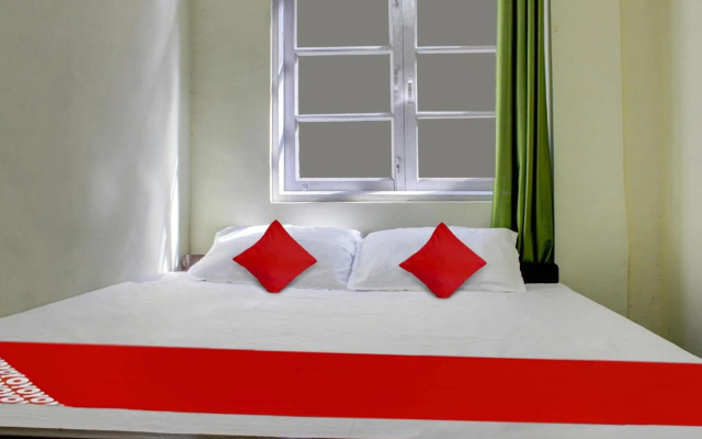 OYO 80513 Hotel Rose Garden