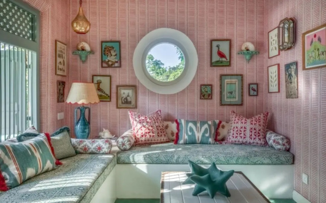 Breathtaking Villa In 02 Acres Of Tropical Walled-in Gardens