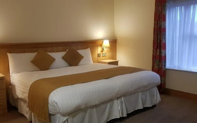 Mahons Hotel