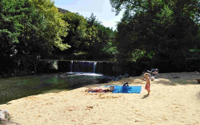 Camping Les Cerisiers du Jaur