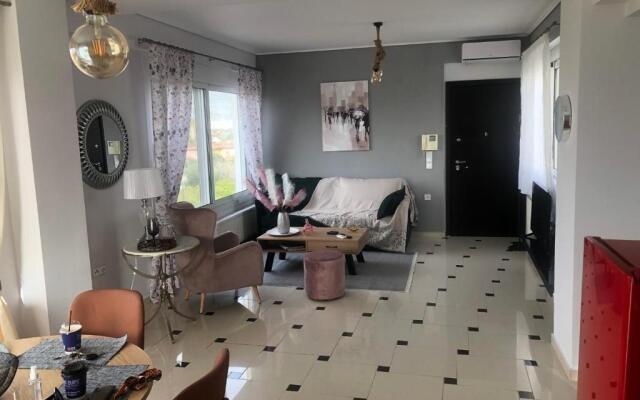 Kritis Apartment