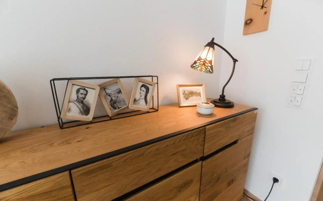Ferienwohnung Bergsonne mit Sonnenbalkon und Tiefgaragen Parkplatz