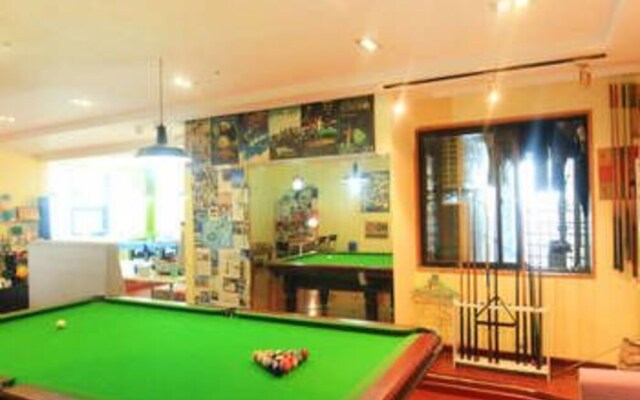 Time Flies Hostel
