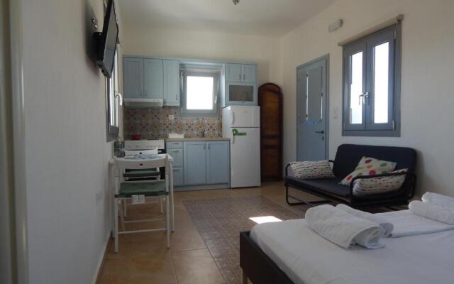 Armonia Studios and Villas