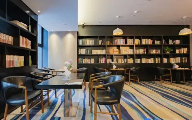 Midland Marriott Hotel (West Coast New Area City Balcony Branch)