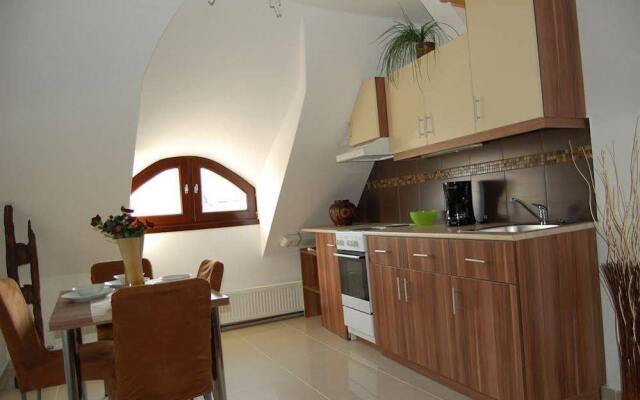 Belváros Apartmanház Sopron